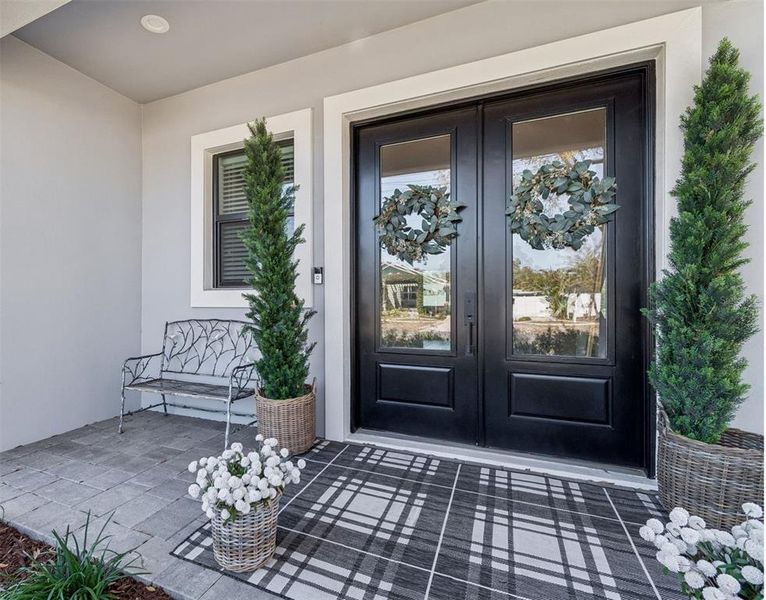 Exterior details and patio area of a home in , Tampa (Image 23).