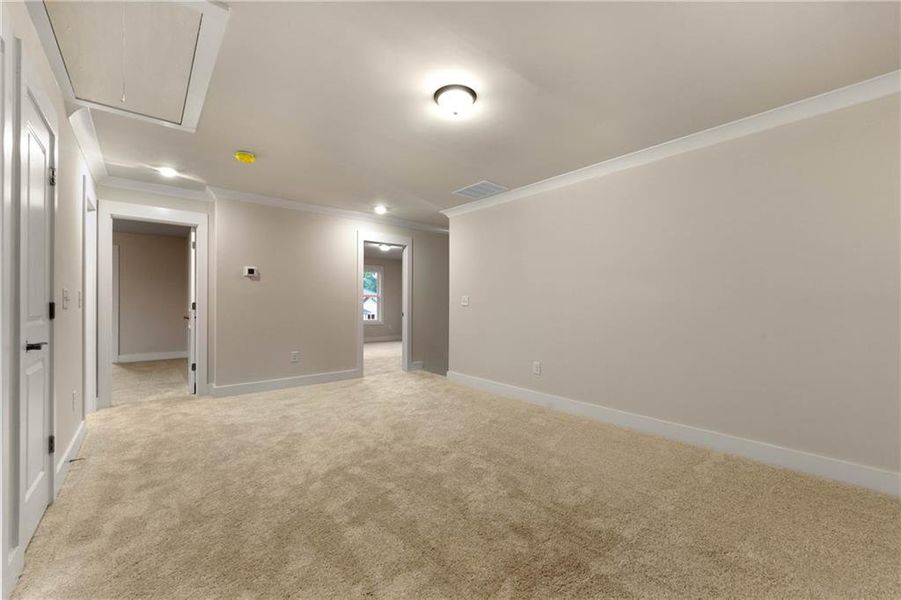Spacious, unfurnished interior of a new home in Steeplechase, Hoschton (Image 32).