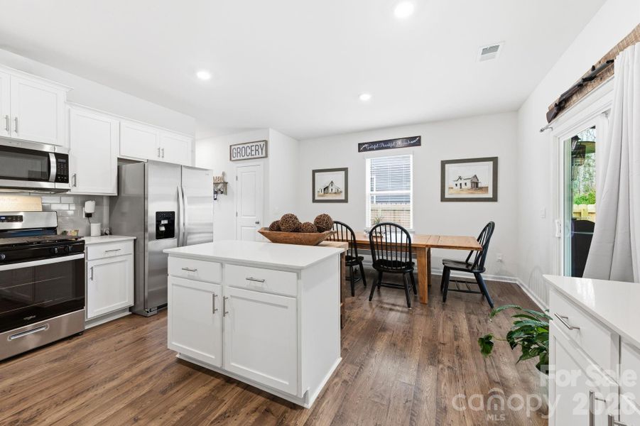Kitchen Island with Easy Access to Breakfast Dining Area