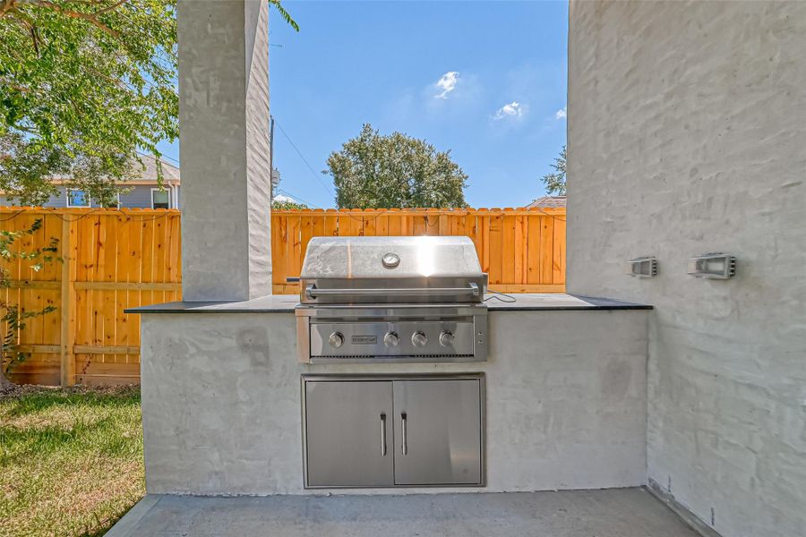 Image 36 of a home in .