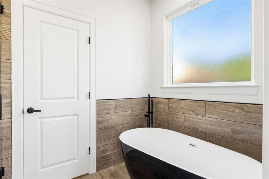 Furnished interior view inside a new home in , Fort Worth (Image 9).