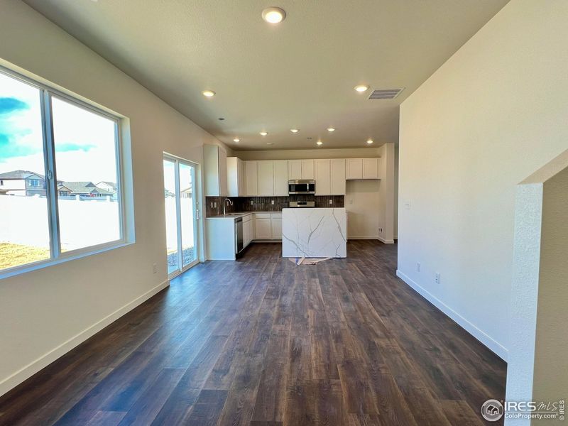 Spacious, unfurnished interior of a new home in Union Colony West, Greeley (Image 9).