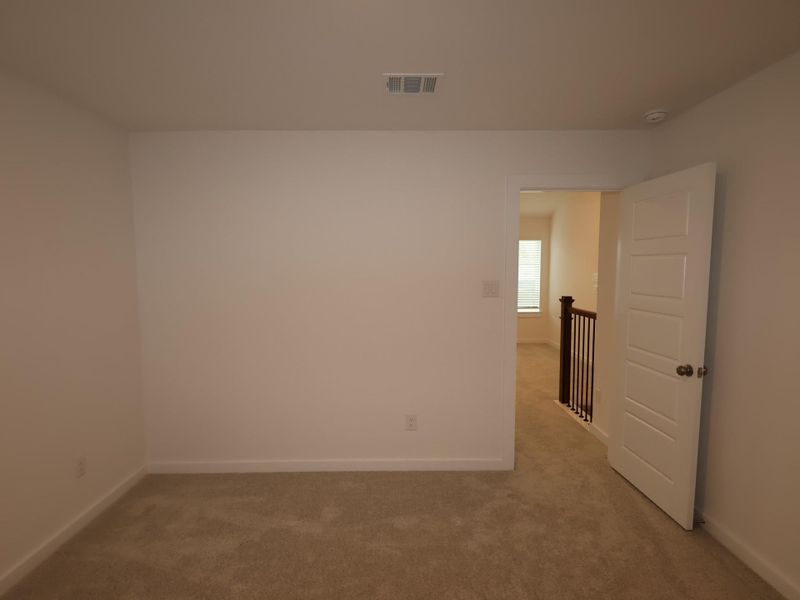 Spacious, unfurnished interior of a new home in Summerview, Fulshear (Image 23).