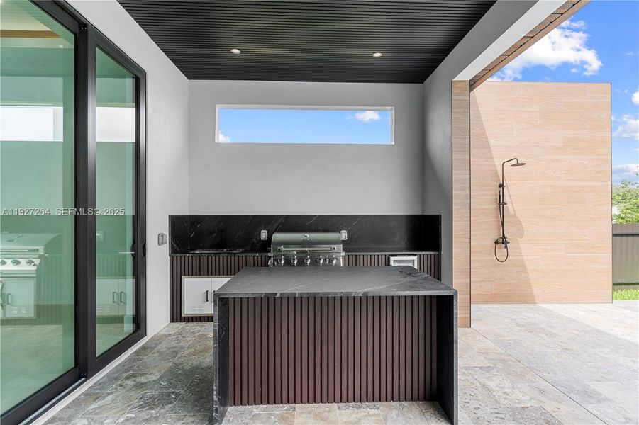 Exterior details and patio area of a home in , Cape Coral (Image 29). Exterior details and patio area of a home in , Cape Coral (Image 29).