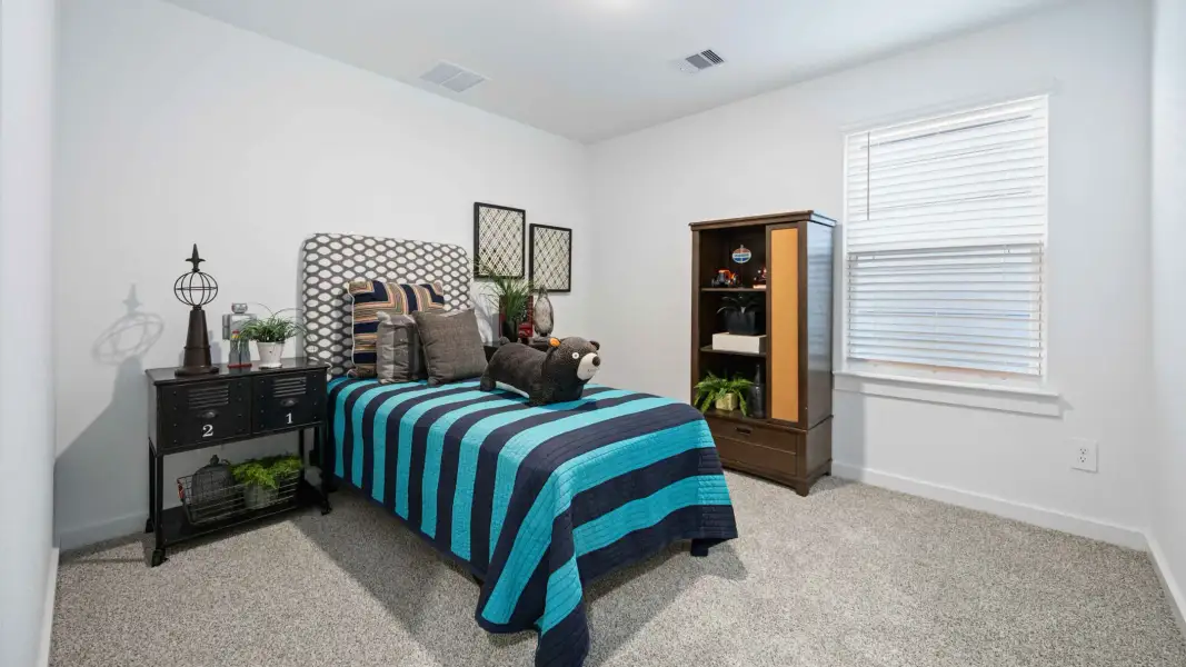 Representative furnished interior of a home built from the Arlo by D.R. Horton in Alexander Townhomes, Pearland (Image 15). Representative furnished interior of a home built from the Arlo by D.R. Horton in Alexander Townhomes, Pearland (Image 15).