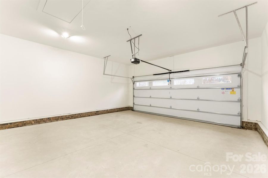 Spacious, unfurnished interior of a new home in , Bessemer City (Image 22).