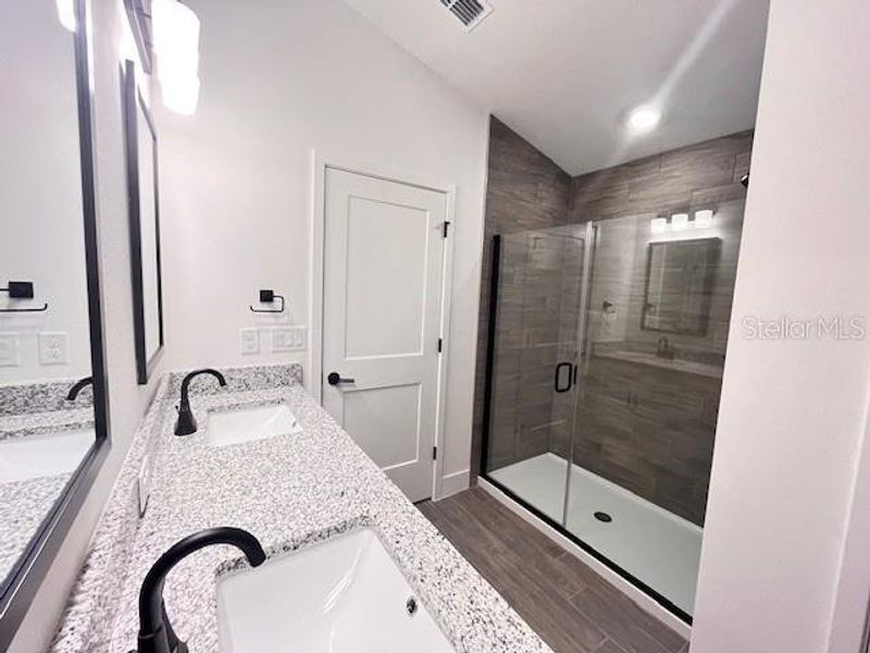 Furnished interior view inside a new home in Abbey Glen, Dade City (Image 8). Furnished interior view inside a new home in Abbey Glen, Dade City (Image 8).