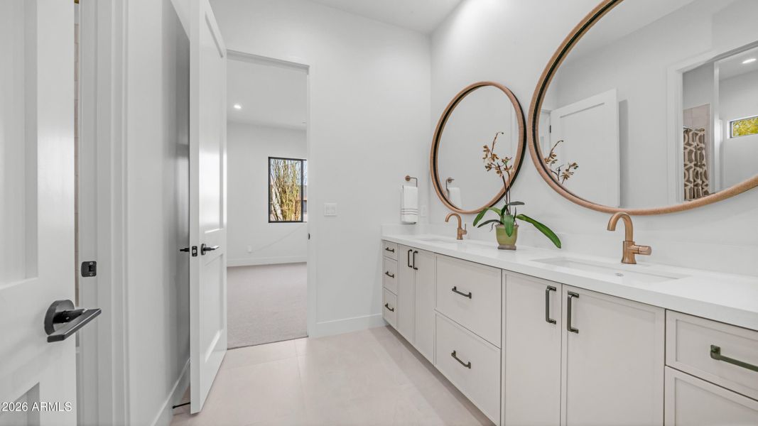 Lot 2 (40) - Copy Lot 2 (40) - Copy