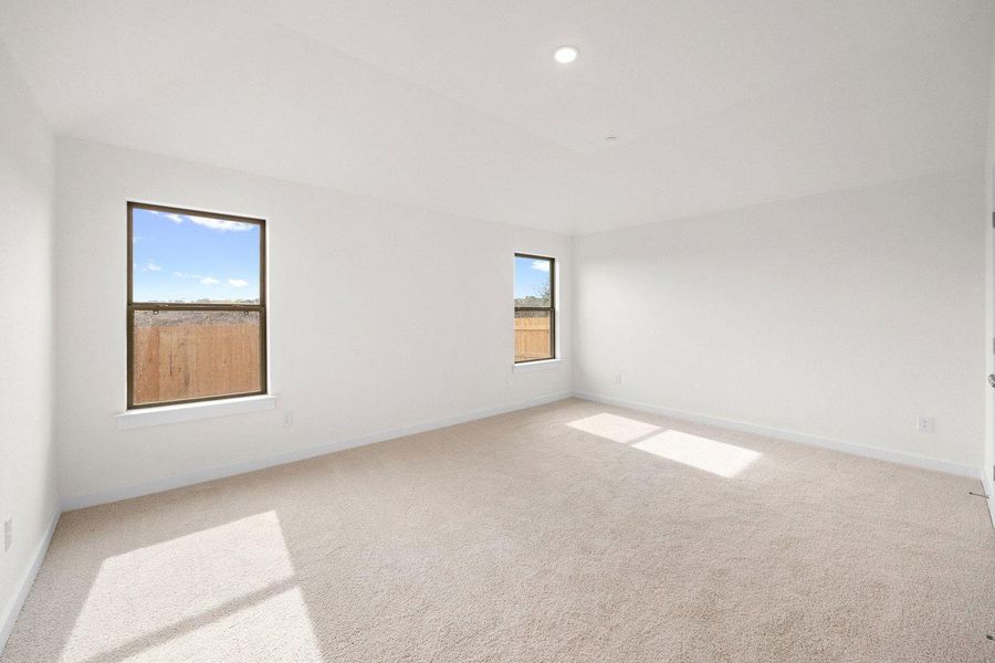 Spacious, unfurnished interior of a new home in Prairie Winds, Hutto (Image 15).