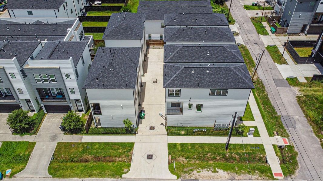 Image 13 of a home in . Image 13 of a home in .