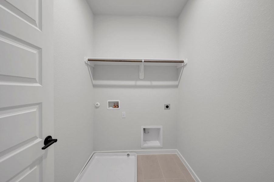 Spacious, unfurnished interior of a new home in Park Central, Georgetown (Image 48). Spacious, unfurnished interior of a new home in Park Central, Georgetown (Image 48).
