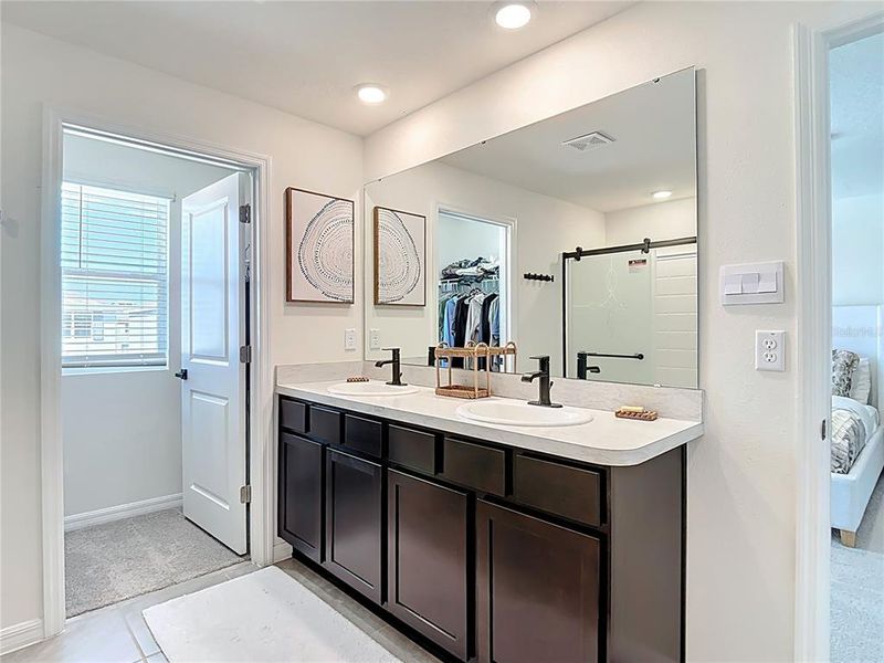 Furnished interior view inside a new home in River Park, Temple Terrace (Image 34). Furnished interior view inside a new home in River Park, Temple Terrace (Image 34).