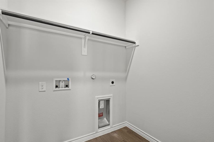 Image 16 of a home in Retreat at Fossil Creek. Image 16 of a home in Retreat at Fossil Creek.