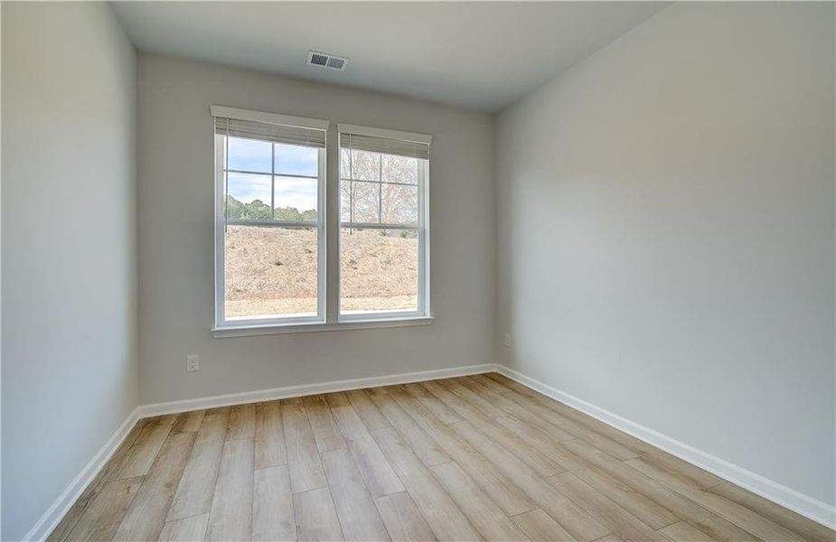 Spacious, unfurnished interior of a new home in Daybreak, Newnan (Image 9).