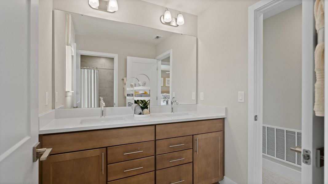 Representative furnished interior of a home built from the Sweetgum by DRB Homes in Trailside, Mount Dora (Image 63).