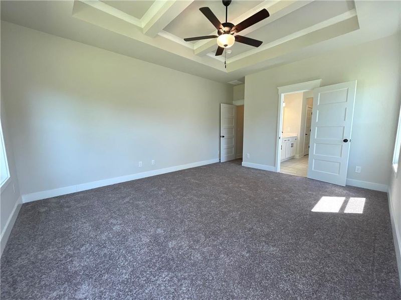 Spacious, unfurnished interior of a new home in Summerlin, Winder (Image 20).