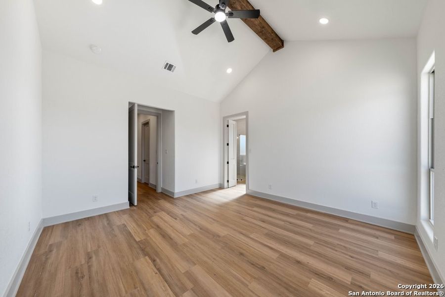 Spacious, unfurnished interior of a new home in , Poteet (Image 36).