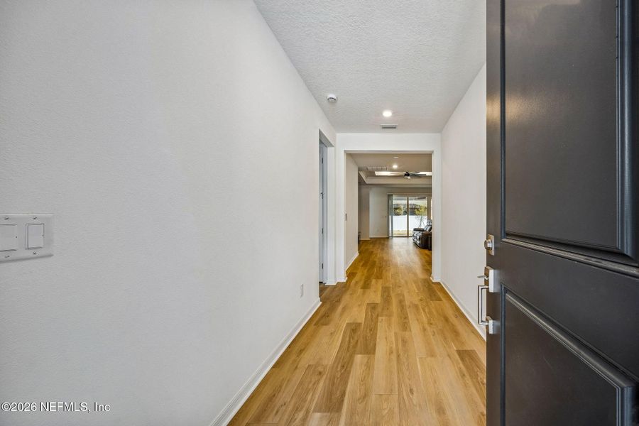 Spacious, unfurnished interior of a new home in Wingate Landing, Jacksonville (Image 22).