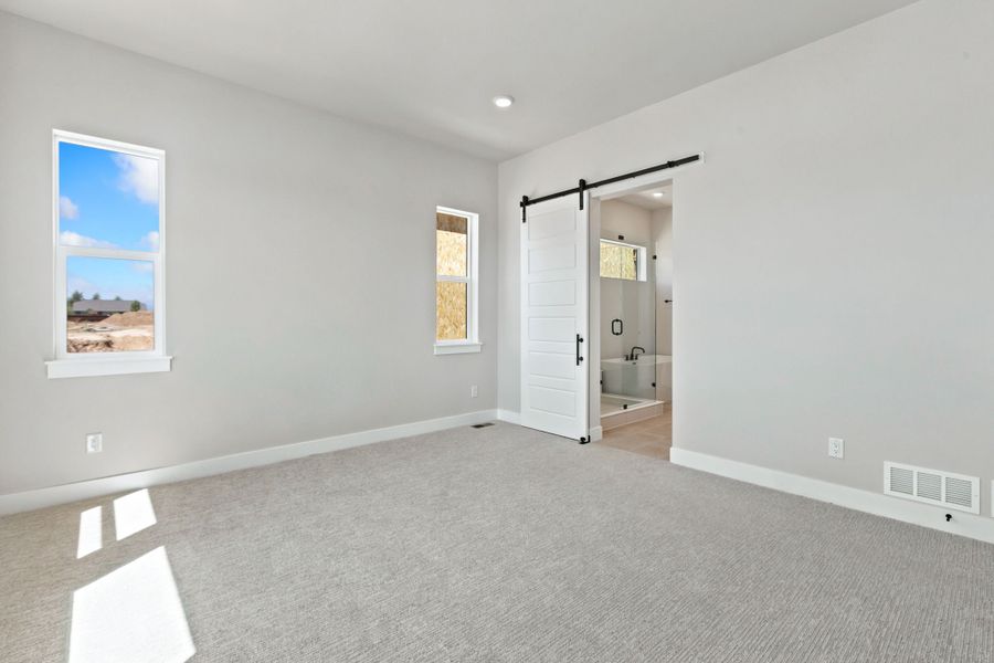Spacious, unfurnished interior of a new home in RainDance, Windsor (Image 12). Spacious, unfurnished interior of a new home in RainDance, Windsor (Image 12).