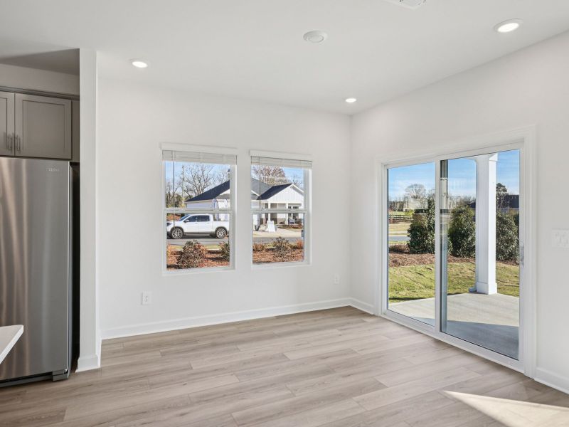 Spacious, unfurnished interior of a new home in Oxford Station, Salisbury (Image 11).