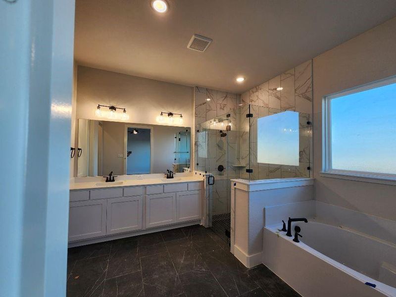 Furnished interior view inside a new home in Rocky Top, Krum (Image 5).