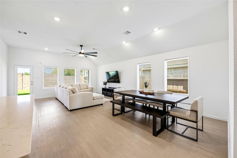 Furnished interior view inside a new home in Lago Mar, Texas City (Image 10).