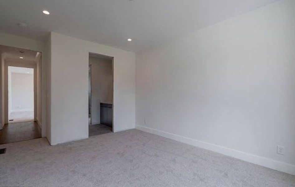 Spacious, unfurnished interior of a new home in , Cumming (Image 93).