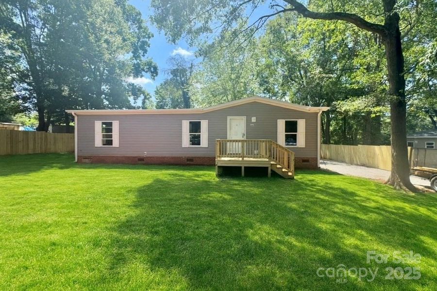 Exterior details and patio area of a home in , Lincolnton (Image 4).