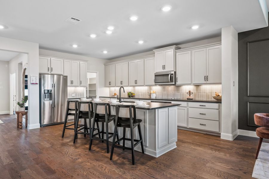 Representative furnished interior of a home built from the Cascade by Beazer Homes in Churchill: Meadows 50', Anna (Image 7).