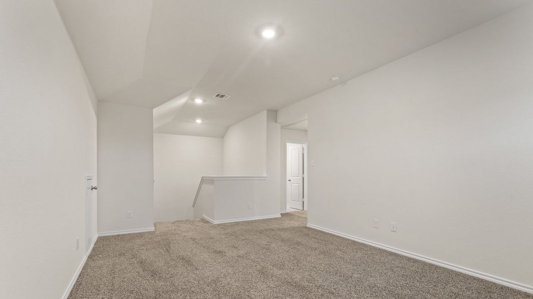 Representative unfurnished interior of a home built from the Naples by D.R. Horton in Oak Valley Estates, Bullard (Image 13). Representative unfurnished interior of a home built from the Naples by D.R. Horton in Oak Valley Estates, Bullard (Image 13).