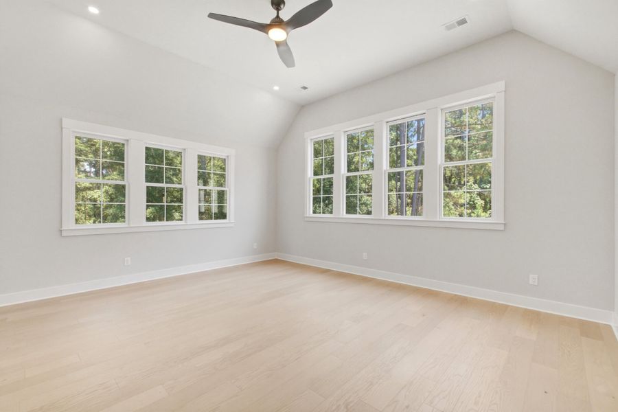Spacious, unfurnished interior of a new home in , Johns Island (Image 66).