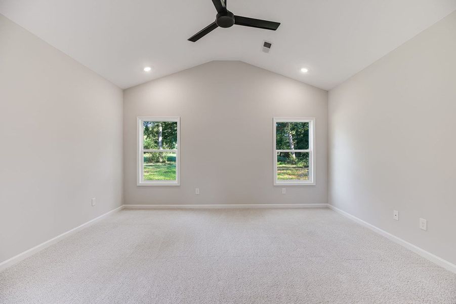 Spacious, unfurnished interior of a new home in LOVVORN ESTATES, Carrollton (Image 20).