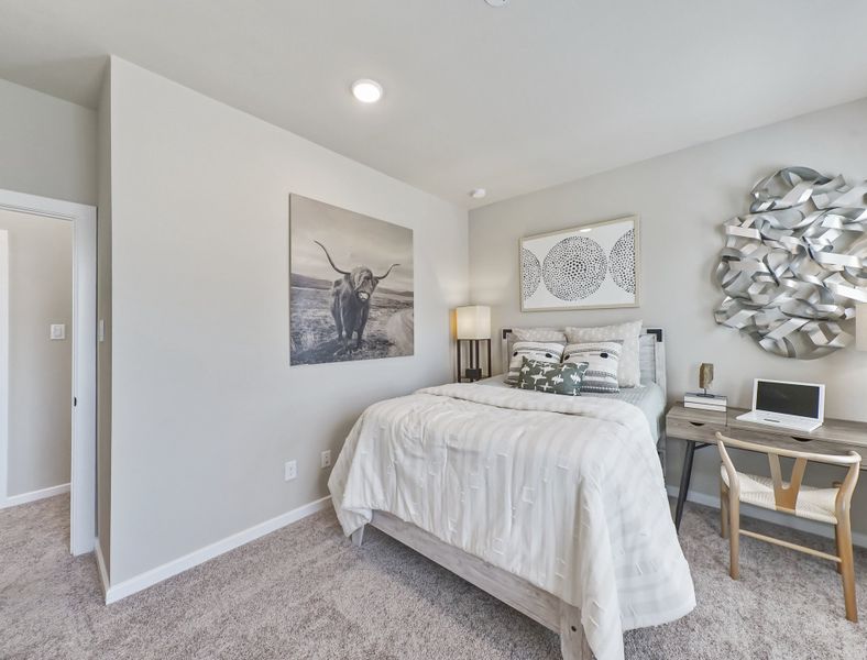 Furnished interior view inside a new home in Sienna, Missouri City (Image 21).
