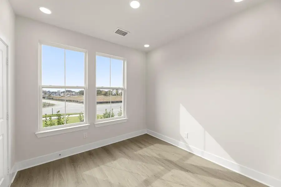 11. 3136 Lenton - Study