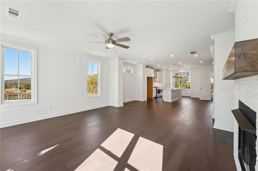 Spacious, unfurnished interior of a new home in Palisades Townhomes, Cumming (Image 31).