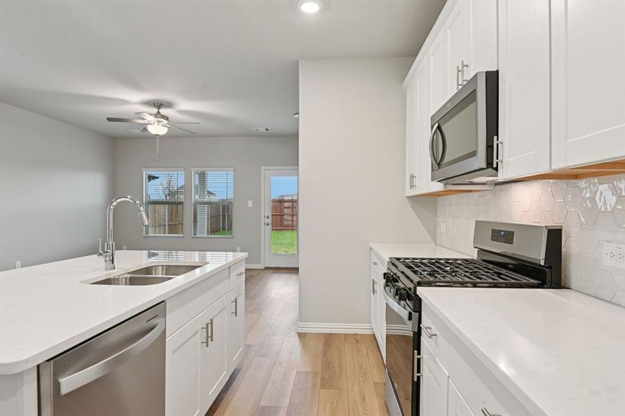 Photo is not of the actual home, but is an inspirational photo of builder’s model home and may depict options, furnishings, and/or decorator features that are not included.