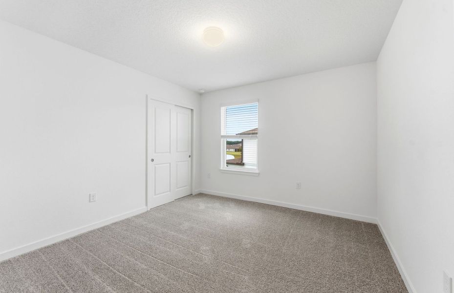 Spacious, unfurnished interior of a new home in Marion Ranch, Ocala (Image 27).