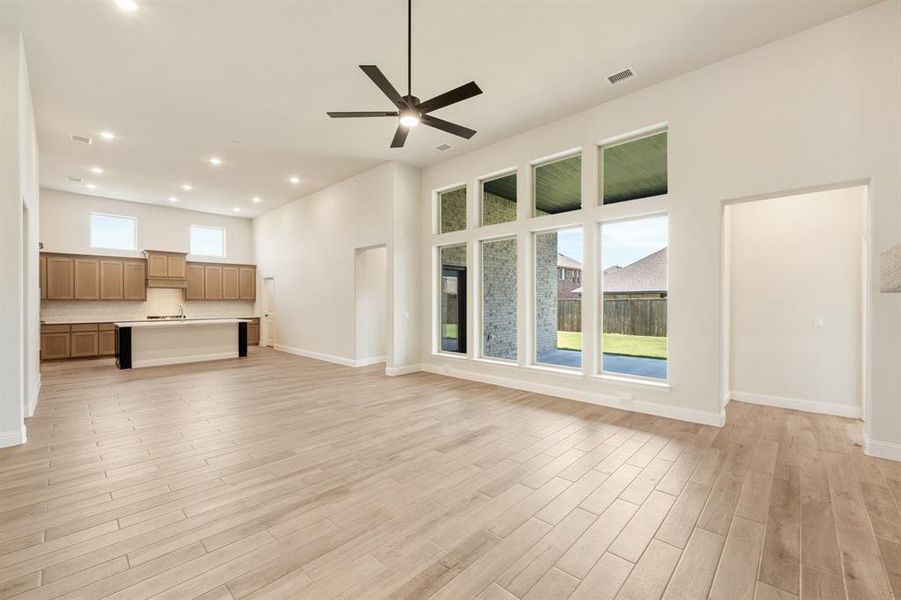 Spacious, unfurnished interior of a new home in Somerset Classic 70s & 80s, Mansfield (Image 29). Spacious, unfurnished interior of a new home in Somerset Classic 70s & 80s, Mansfield (Image 29).