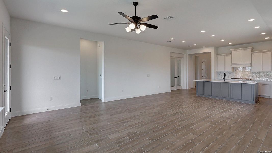 Spacious, unfurnished interior of a new home in VIDA, San Antonio (Image 19).