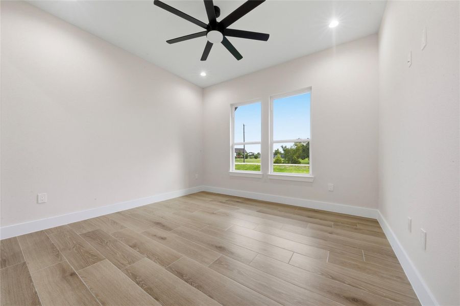 Spacious, unfurnished interior of a new home in , Baytown (Image 20). Spacious, unfurnished interior of a new home in , Baytown (Image 20).