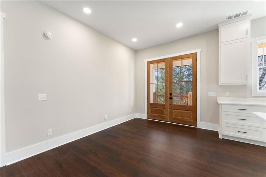 Spacious, unfurnished interior of a new home in , Sautee Nacoochee (Image 29).