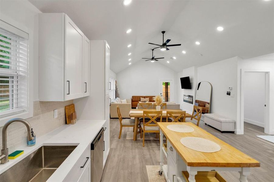 Furnished interior view inside a new home in , Cooper (Image 14).