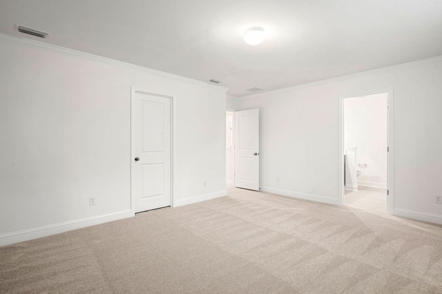 Spacious, unfurnished interior of a new home in Salem Bay, Beaufort (Image 36).