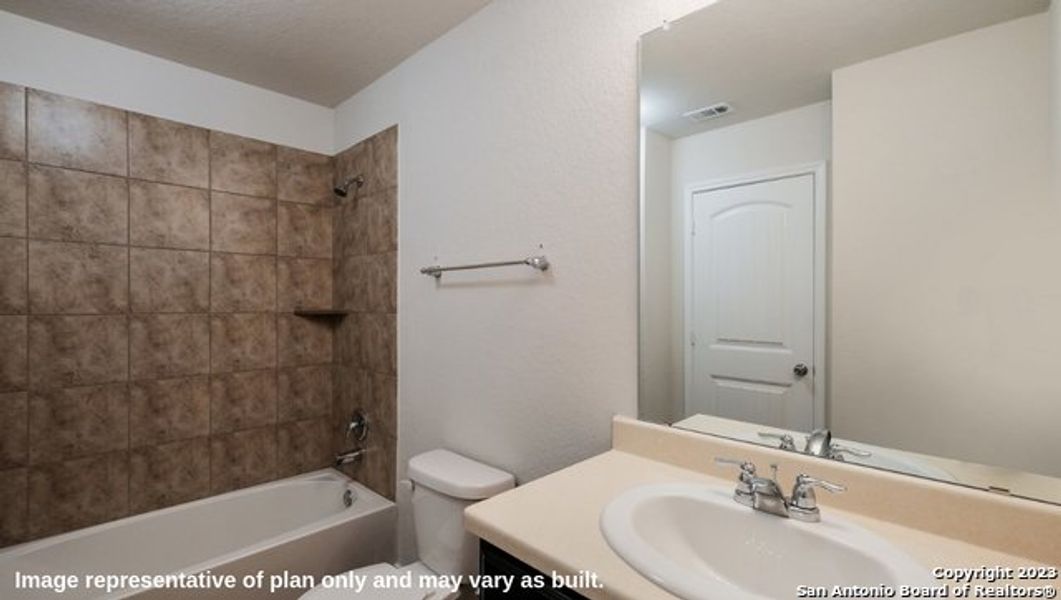 Furnished interior view inside a new home in Avenida, Converse (Image 10). Furnished interior view inside a new home in Avenida, Converse (Image 10).