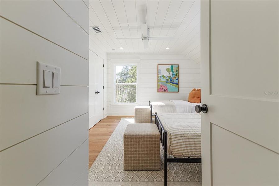 Furnished interior view inside a new home in , Lakeland (Image 43).