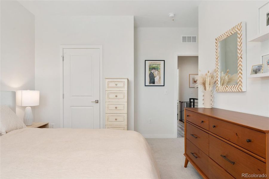 Furnished interior view inside a new home in , Lakewood (Image 27). Furnished interior view inside a new home in , Lakewood (Image 27).