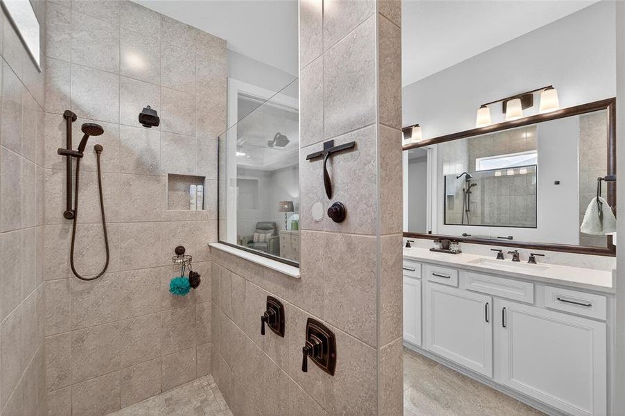 Furnished interior view inside a new home in , Land O' Lakes (Image 27).