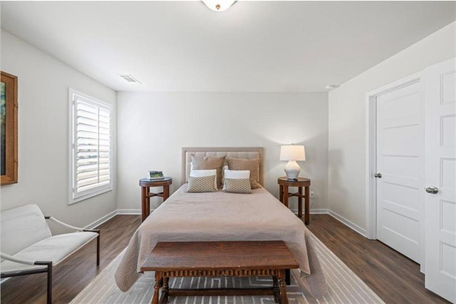 Furnished interior view inside a new home in Rosewood Lake Estates, Hoschton (Image 8). Furnished interior view inside a new home in Rosewood Lake Estates, Hoschton (Image 8).