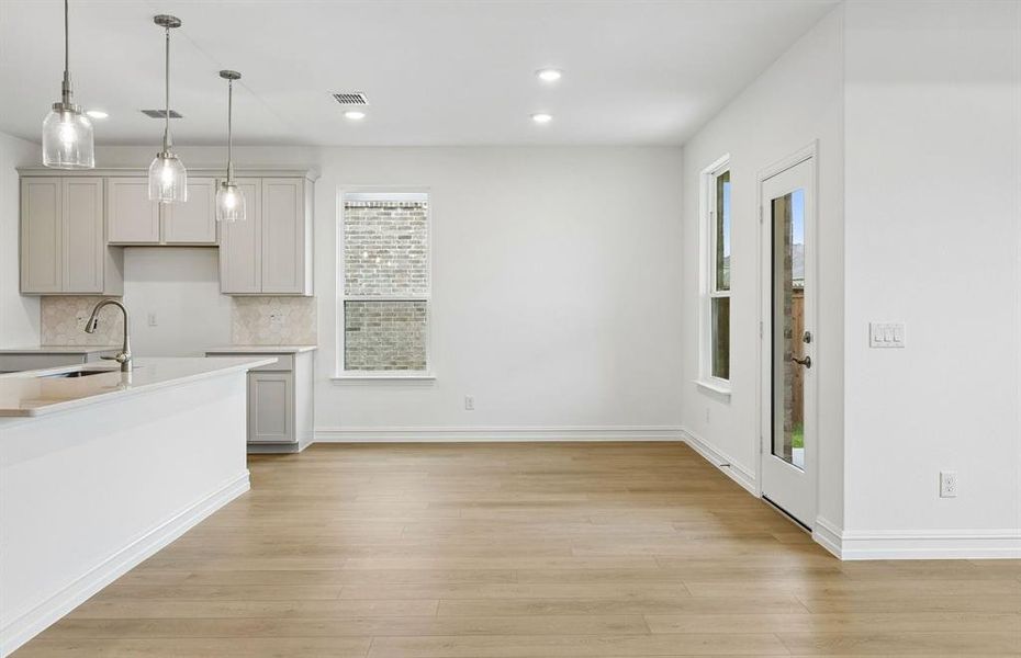 Cafe area off kitchen