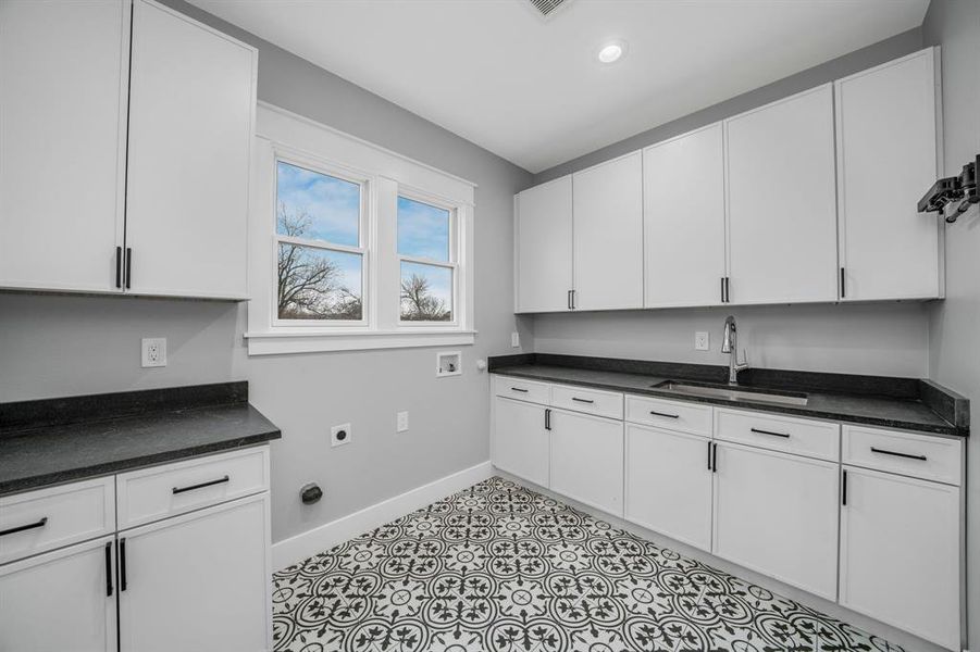 Furnished interior view inside a new home in , Dallas (Image 11). Furnished interior view inside a new home in , Dallas (Image 11).